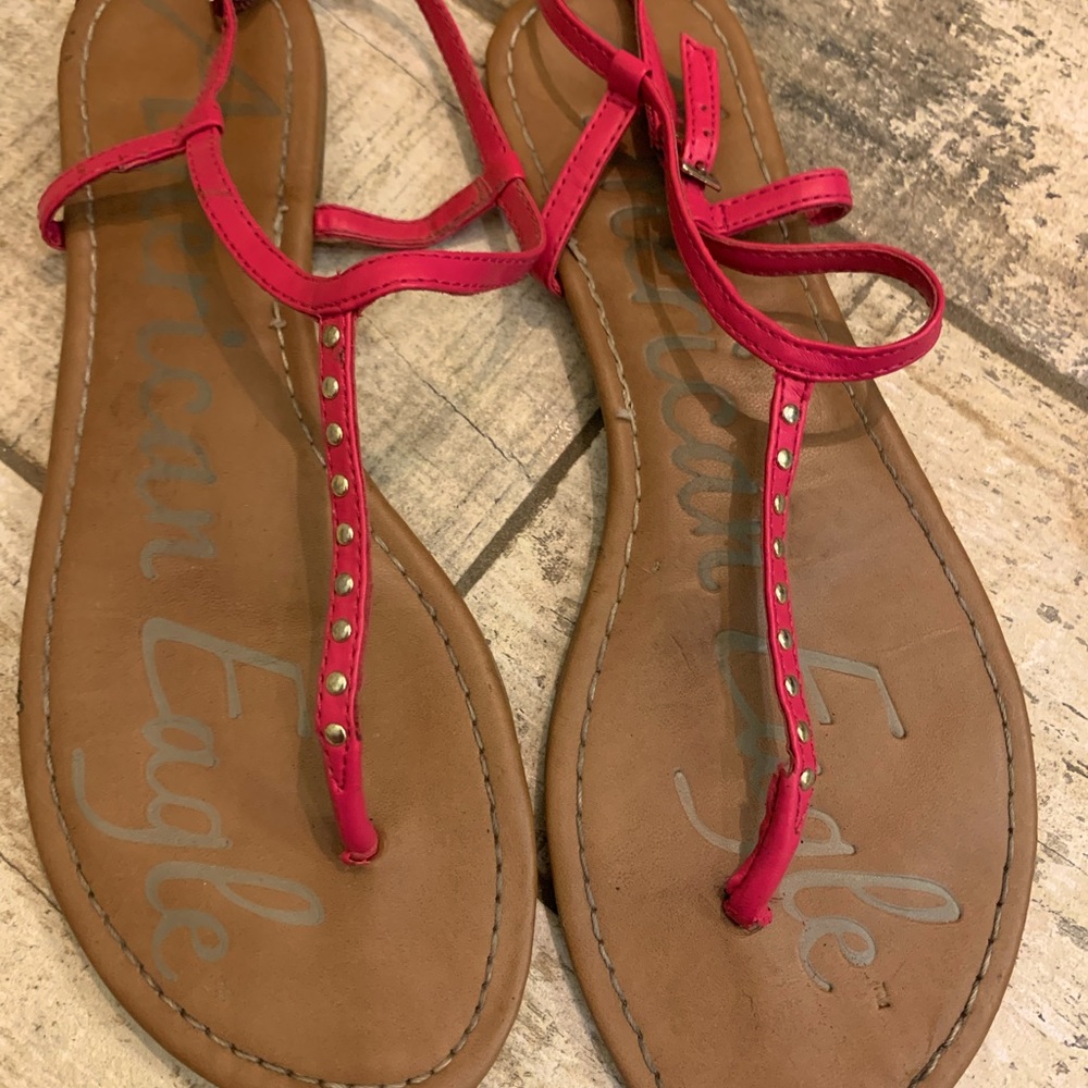 Vintage American Eagle size 8 sandals.